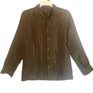 Claiborne women's med brown button down dress shirt. 5071